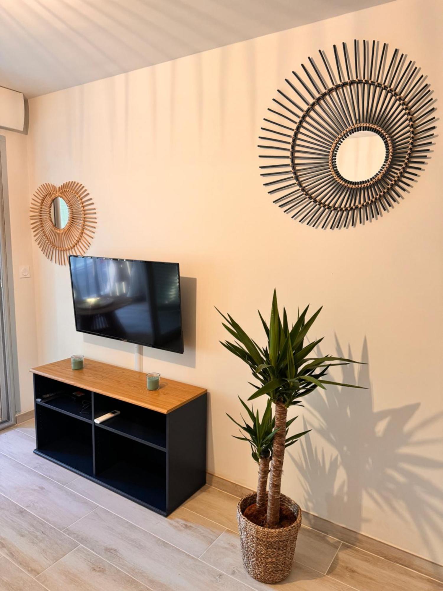 Les Appartements De Lina -Studio Maya 5 - Self Check-In - Ла Гранде-Моте Екстериор снимка